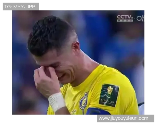 C罗因肘击被红牌罚下葡萄牙媒体预测将禁赛三场但FIFA态度不同 C罗因肘击被红牌罚下葡萄牙媒体预测将禁赛三场但FIFA态度不同