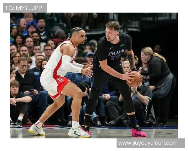 狄龙布鲁克斯勇猛表现24投10中砍下全队最高25分正负值加8助力球队胜利