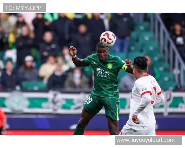 再集结时刻拉米罗带领球队开启新赛季首堂训练课