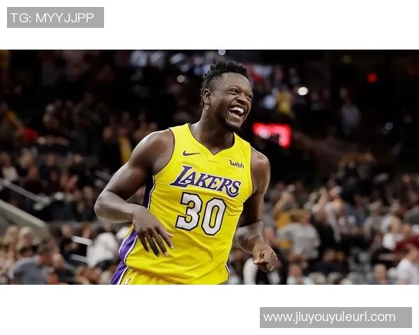 兰德尔表现失常13投仅中2球仅得10分助攻4次抢断3次引发球迷热议