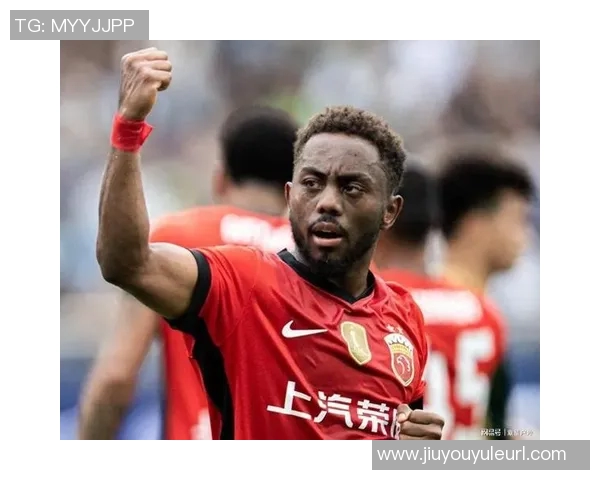 法比奥11月中超最佳球员荣誉加冕两场比赛斩获六球一助攻表现惊艳