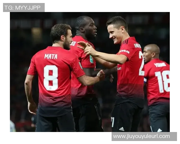 博格巴携妻子共同推出个人服装品牌PogbaMDXCIII引发关注 博格巴携妻子共同推出个人服装品牌PogbaMDXCIII引发关注