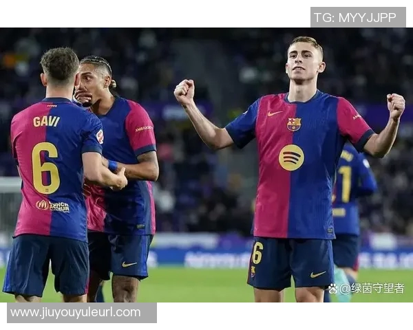 切尔西与阿森纳争夺巴萨中场卡萨多转会费预计3500万欧元