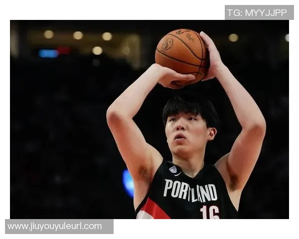 爱德华兹回忆麦丹隔扣杨瀚森时的震撼瞬间兄弟你太残暴了 爱德华兹回忆麦丹隔扣杨瀚森时的震撼瞬间兄弟你太残暴了